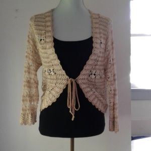 #17- Patchington Knit White & Gold Shrug